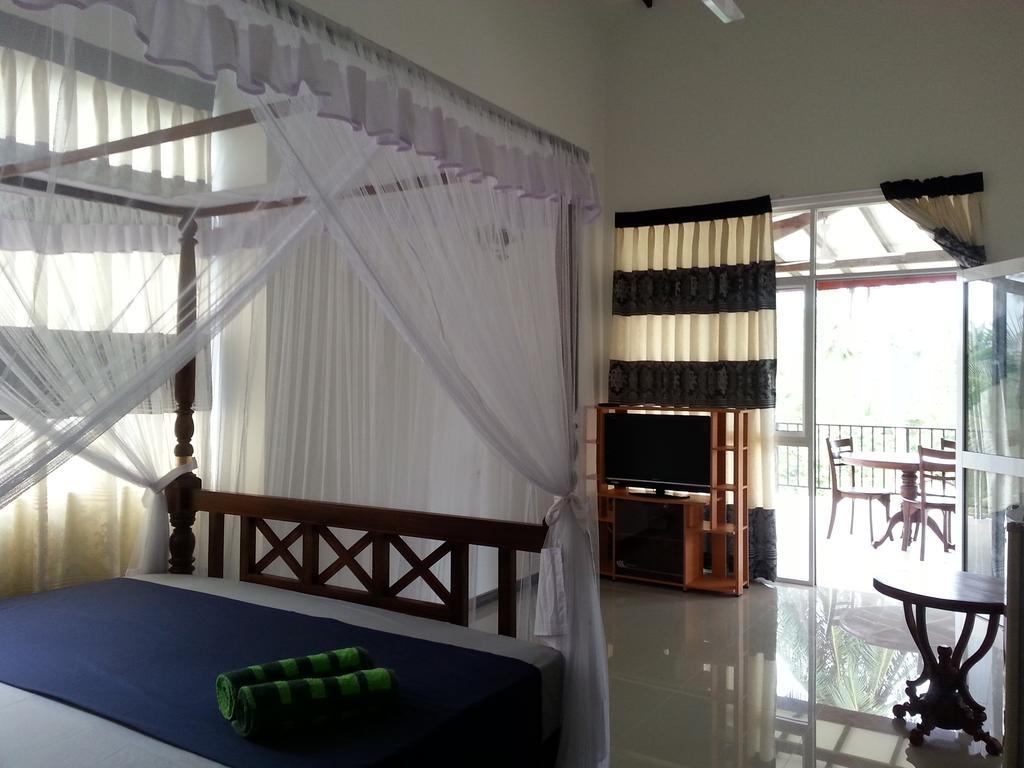 Coral Palm Villa And Apartment Unawatuna Room photo