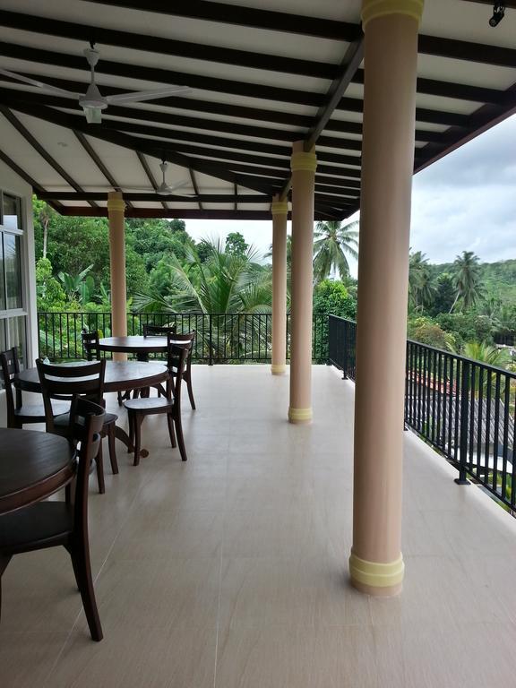Coral Palm Villa And Apartment Unawatuna Exterior photo