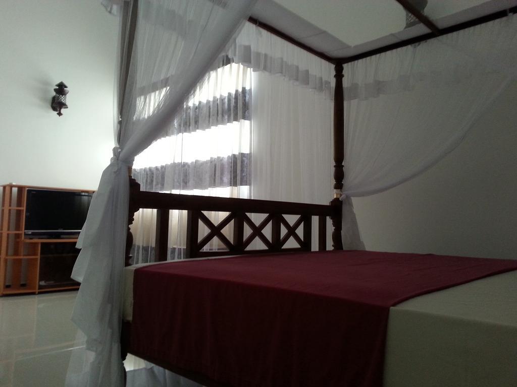 Coral Palm Villa And Apartment Unawatuna Room photo