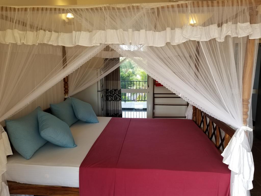 Coral Palm Villa And Apartment Unawatuna Exterior photo